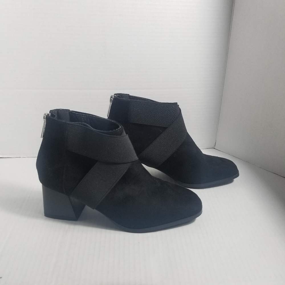 ANNE KLEIN RIVKA BLACK HEELED BOOTS SIZE 7